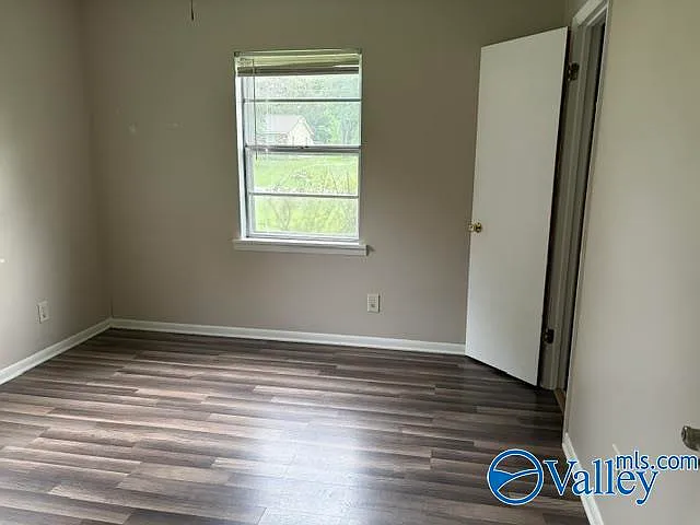 1114 Terry Cir — Photo 7