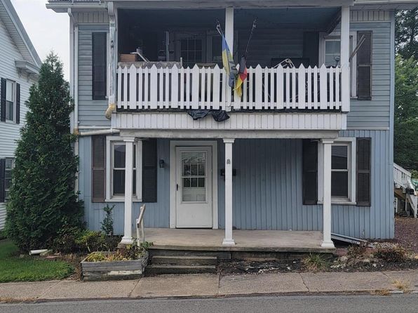 213 W Market St