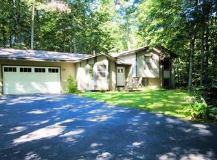 5126 Marks Ln, Traverse City, MI 49684