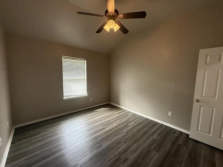 4205 Cambridge Dr #A — Photo 18