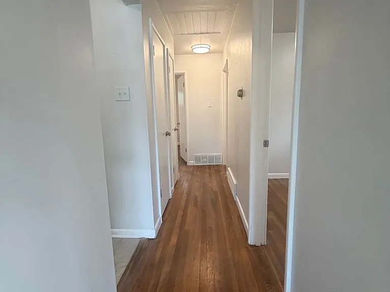 621 Pinellas Dr — Photo 11