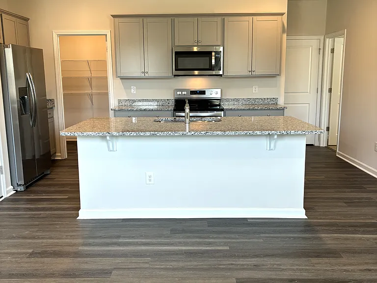 100 Kelsey Ct — Photo 7