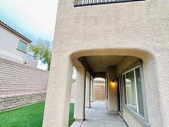 4th image of 844 Colina Alta Pl