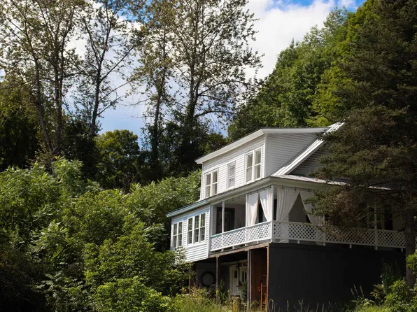 67 Pleasant Street, Williamstown, VT 05679
