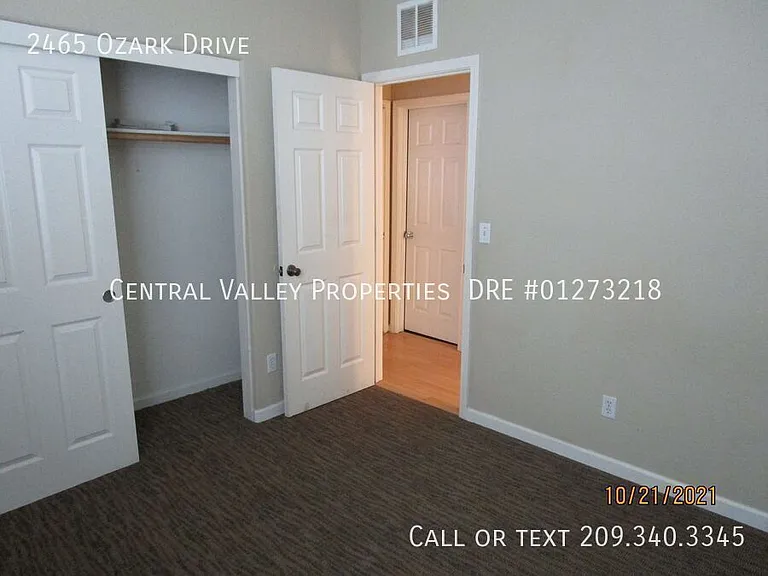 2465 Ozark Dr — Photo 9
