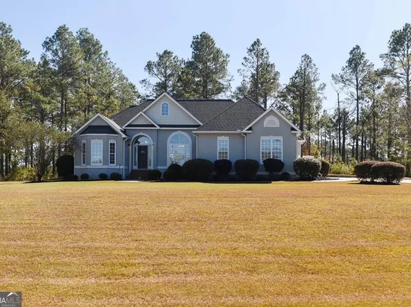 198 Foxfire Dr, Vidalia, GA 30474