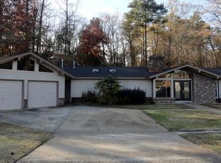 2606 Puckett Pkwy, Columbus, MS 39705