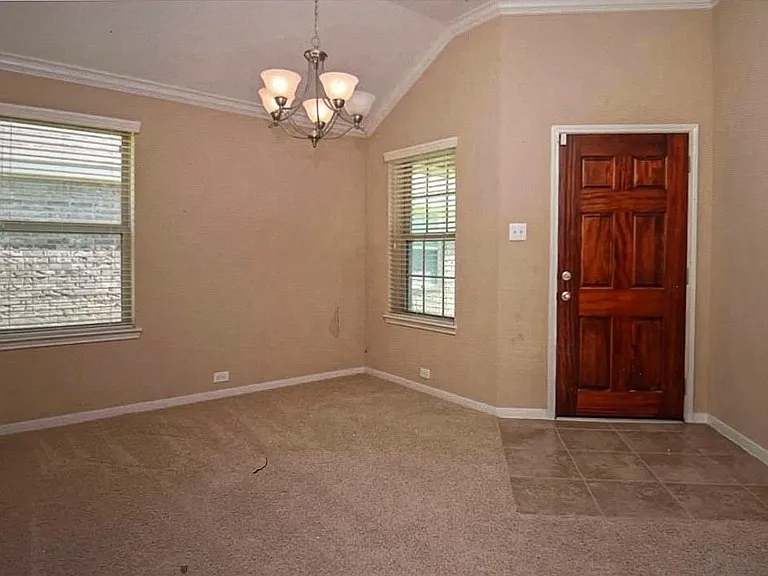 1707 Stieler Dr — Photo 3