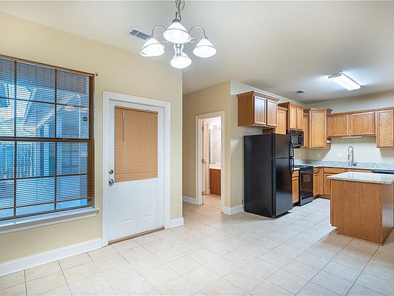 5th image of 40145 Taylors Trl APT 204