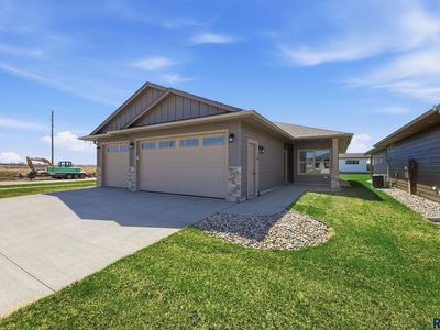 2417 E Brek St, Brandon, SD, 57005