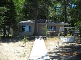 6792 Beach Rd, Johannesburg, MI 49751