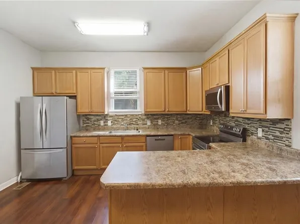 205 W 36th St, Norfolk, VA 23504