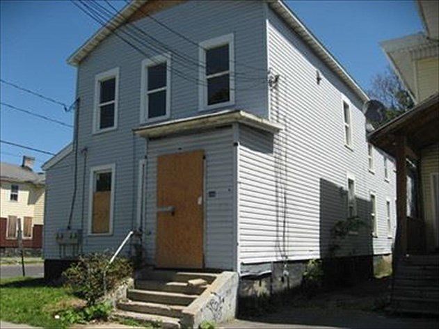 1st image of 644 Catherine St