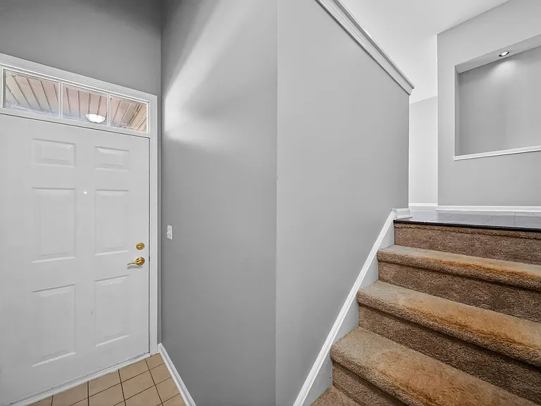 2321 Hudson Cir #2321 — Photo 11