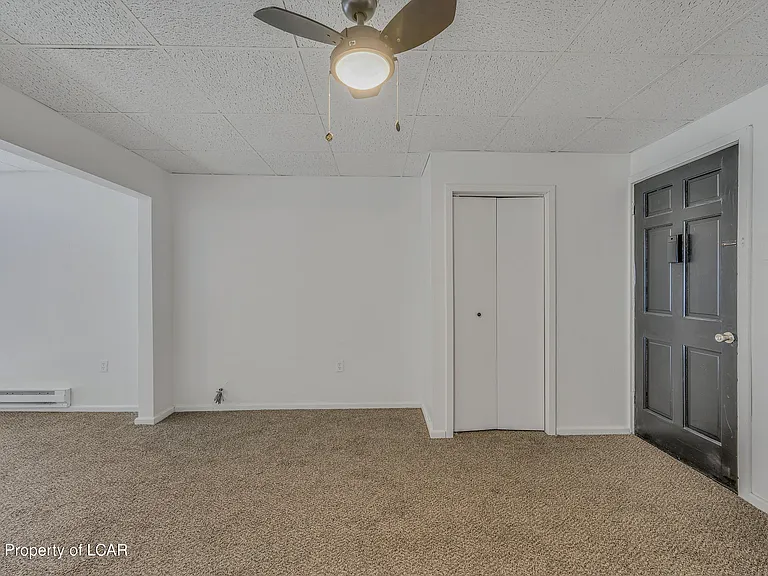 323 Vaughn St — Photo 10