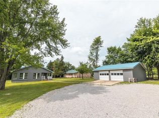 26789 Apple St, Richland, MO 65556