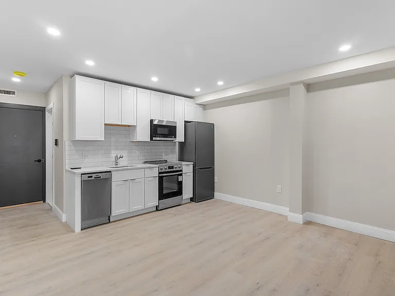 Tavolo Lofts — Photo 26