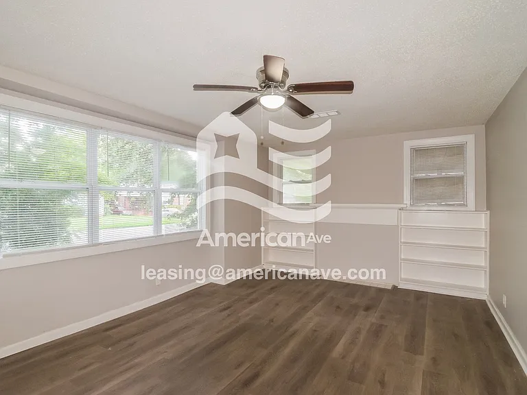 914051_006_wm_-_living_room_12902249.jpg