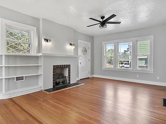 Living room, tons of natural light