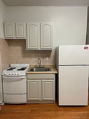 2nd image of 219 W 15th St APT 3F