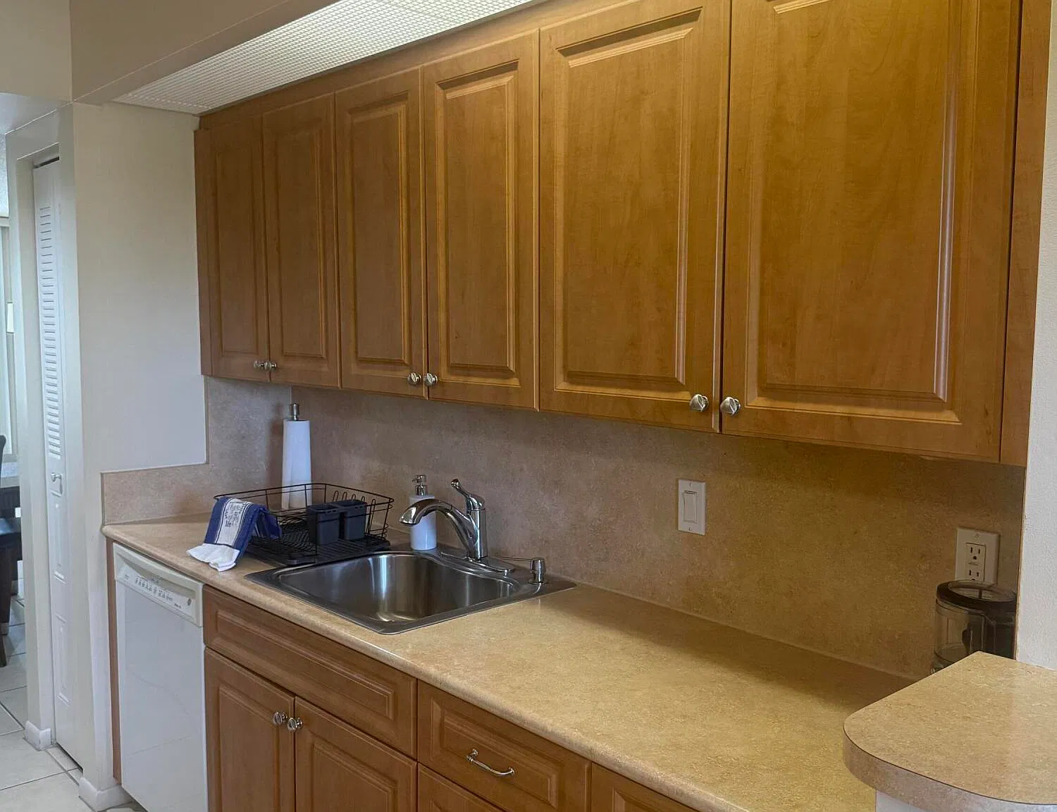 2 bed, 2.0 bath, 1157 sqft, $1,900 — Photo 3