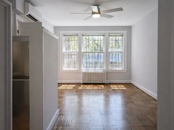 719 D St NE APT 103, Washington, DC 20002