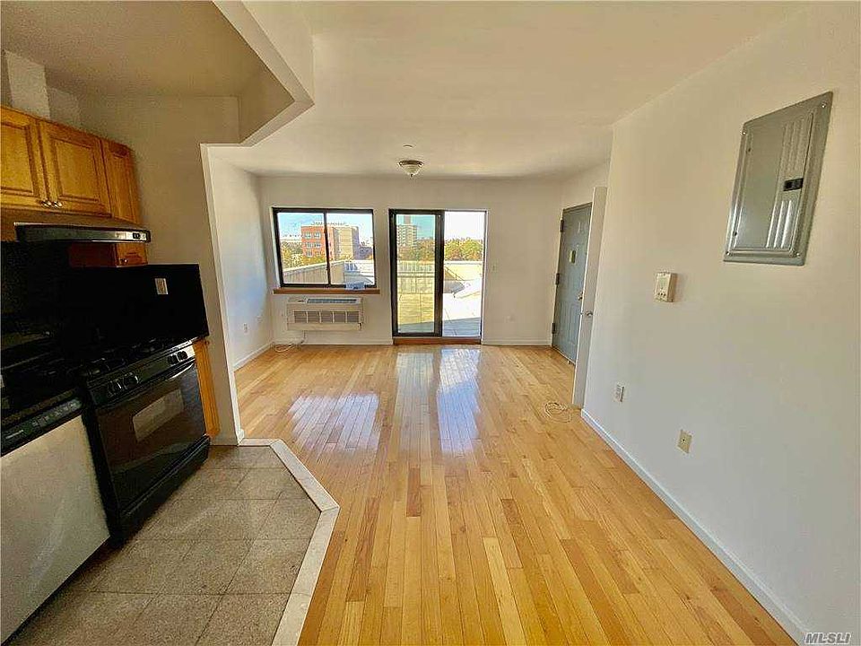 1st image of 11226 38th Ave APT 5A