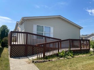 322 Lilac Ln, Matteson, IL 60443