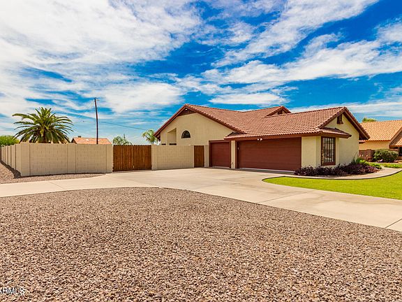 4th image of 7439 N 79th Ln