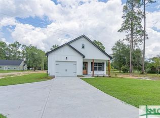 810 Payne Dr, Pembroke, GA 31321