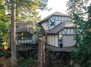 3855 Haro Rd, Saanich, BC V8N4A6