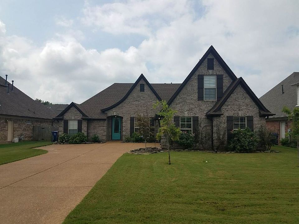 1st image of 120 Meadow Trail Ln