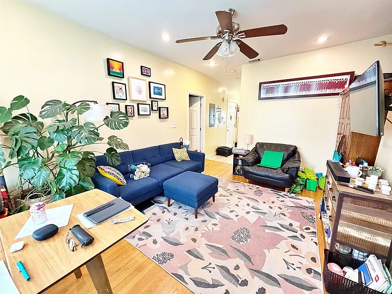 84 Webster St #3 — Photo 2