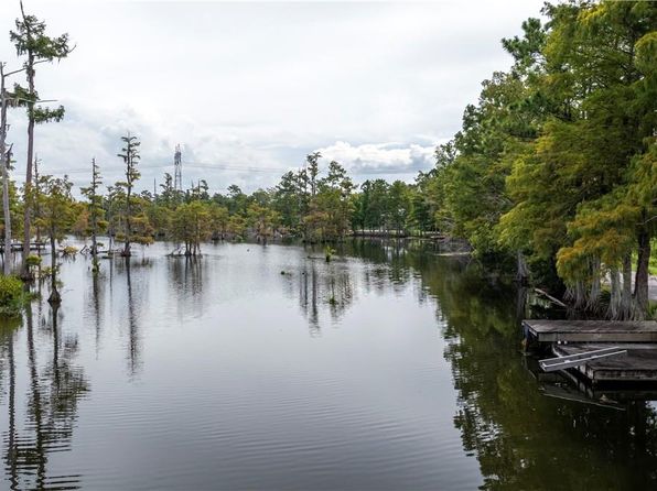 5004 Cypress Lake Dr, Lake Charles, LA 70611
