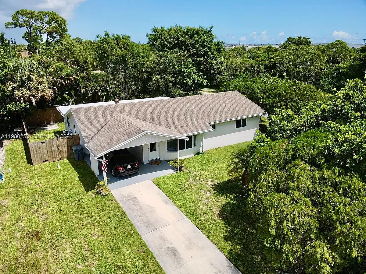 Building Photo - 3511 Quentin Ave