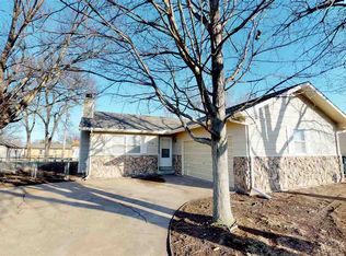334 S Ranger Ave, Haysville, KS 67060