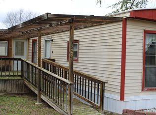 327 N Hassebroek St, Riley, KS 66531