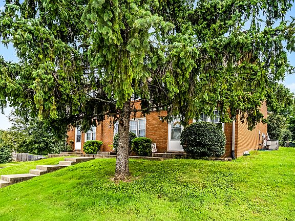 4th image of 741 Ridgeview Dr