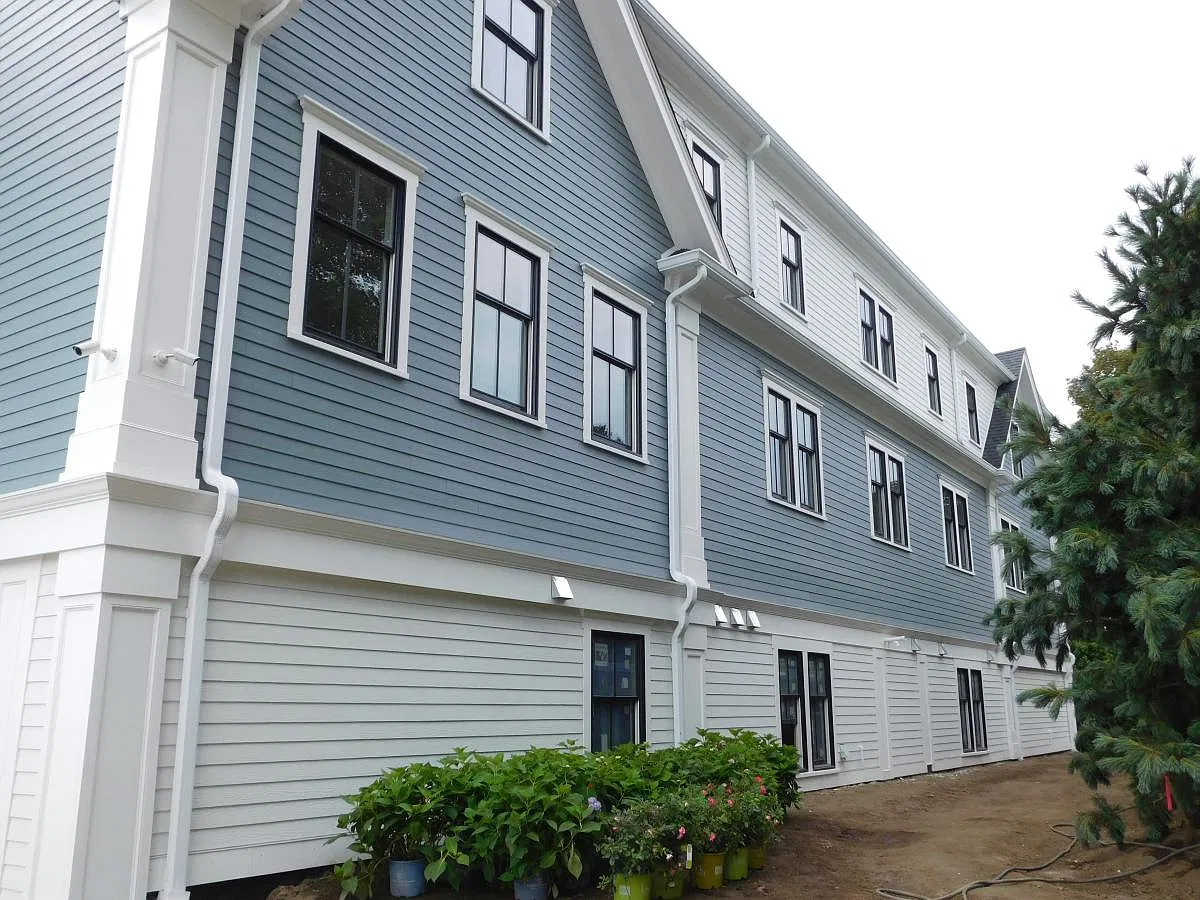 1 bed, 756 sqft, $2,400 — Photo 2