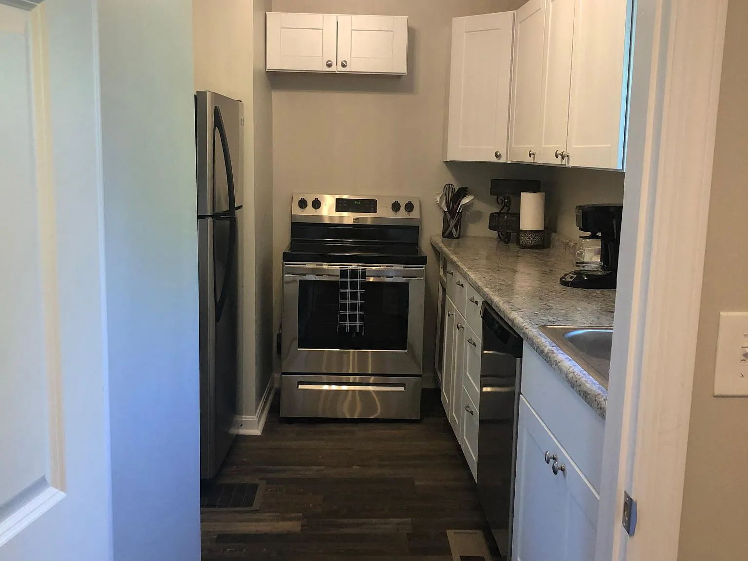3 bed, 1500 sqft, $1,500 — Photo 2