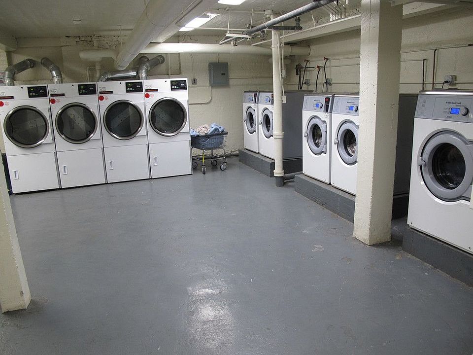 2nd image of 4109 41st St APT 6G