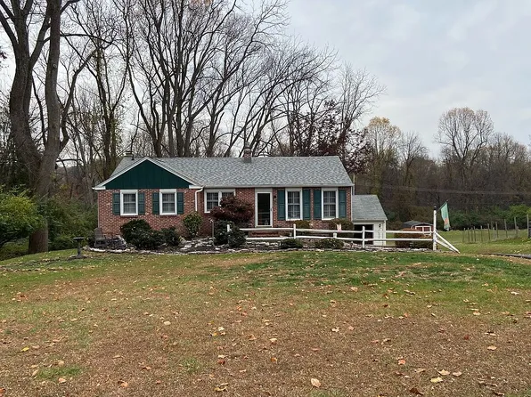 129 Hilltop Rd W, West Chester, PA 19382