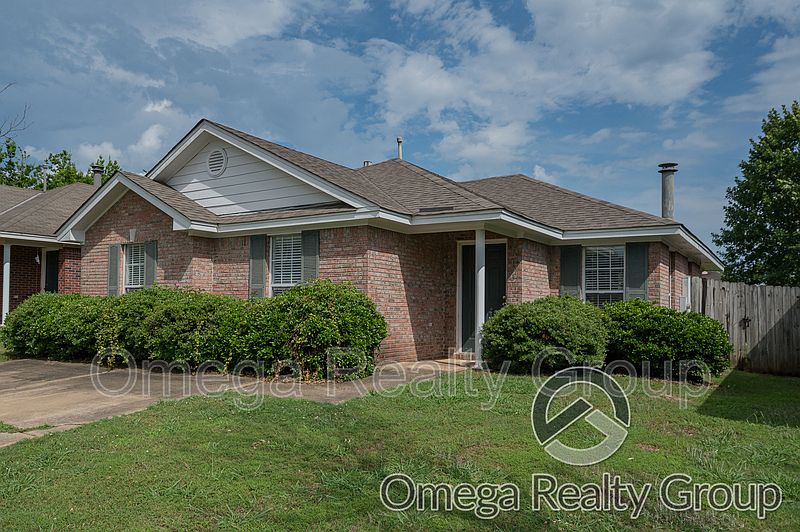 1st image of 5909 Bramblewood Pl