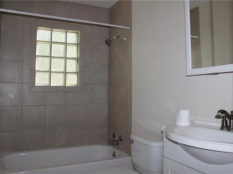 1382 Sayles Blvd — Photo 6