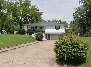 302 W Marion St, Edina, MO 63537