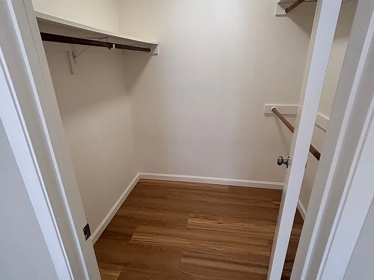 808 Shady Oak Dr — Photo 10
