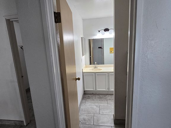 2nd image of 3915 Visby Ln