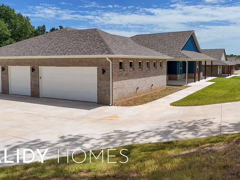 1724 Salma Rd — Photo 31