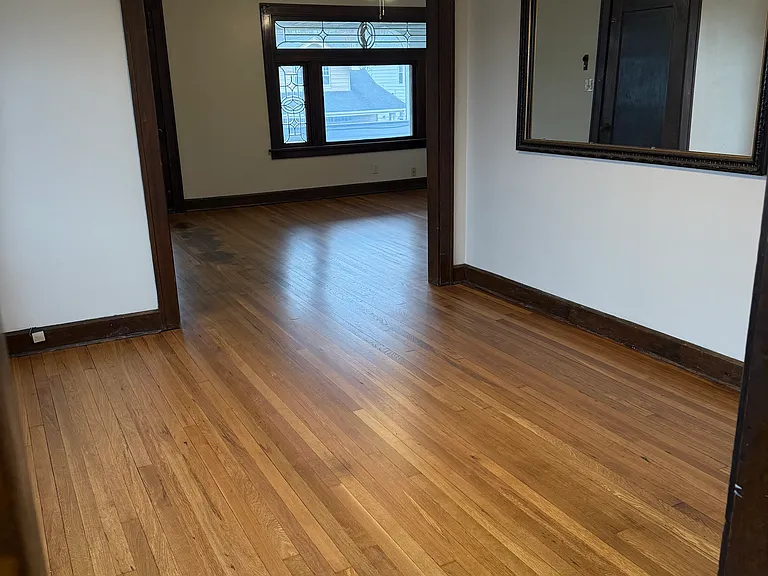 2116 Natchez Ave — Photo 2