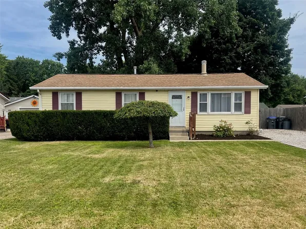 10338 Hall Ave, Lake City, PA 16423